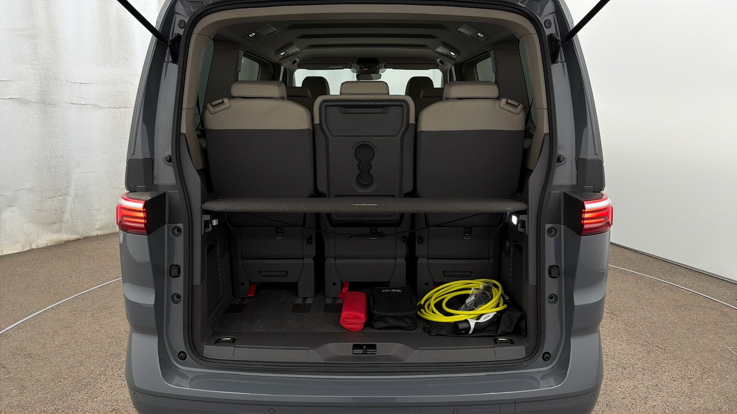 Used Volkswagen Multivan 2022 for sale - 77968454: Photo 16