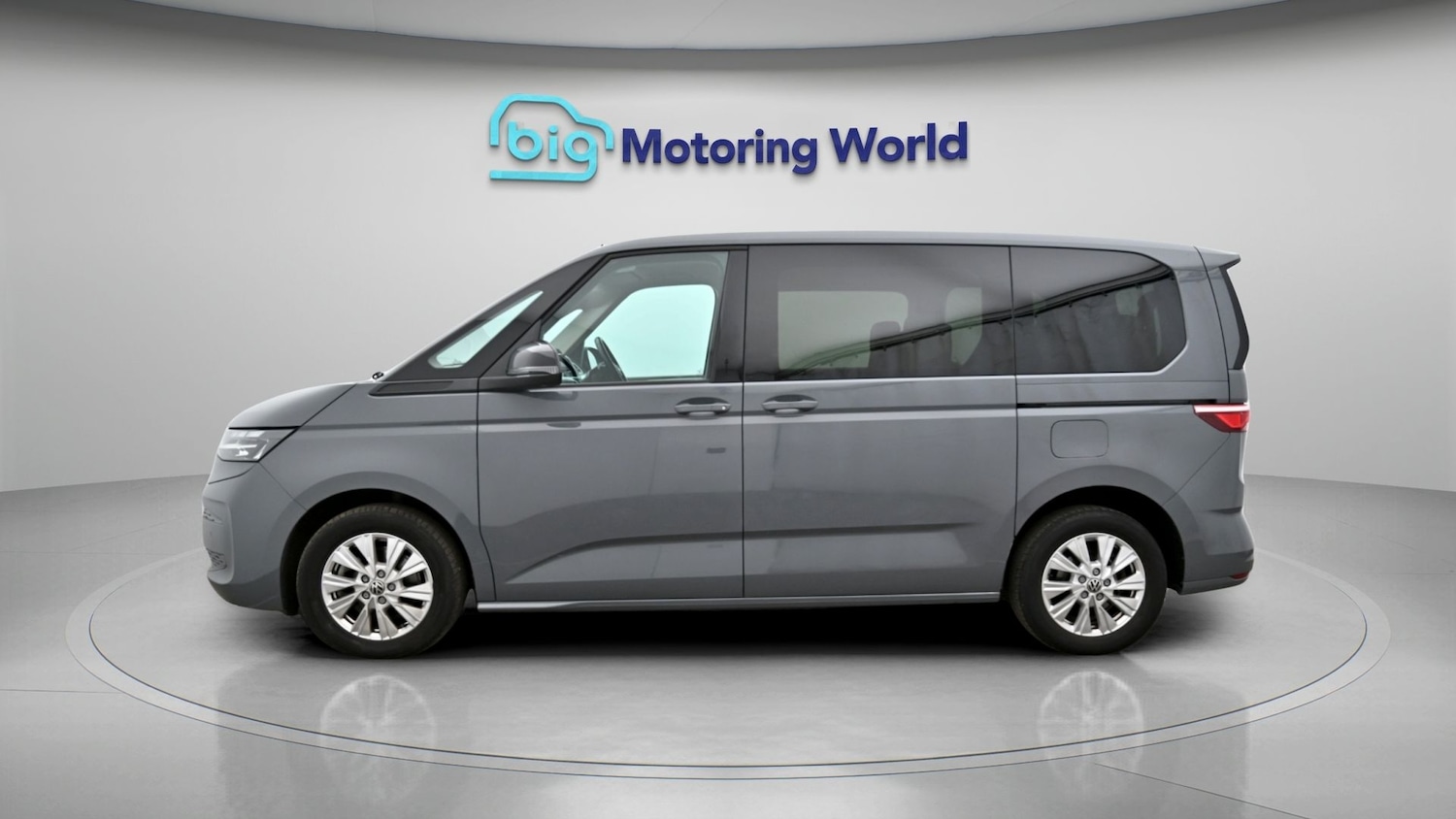 Used Volkswagen Multivan 2022 for sale - 77968454: Photo 4