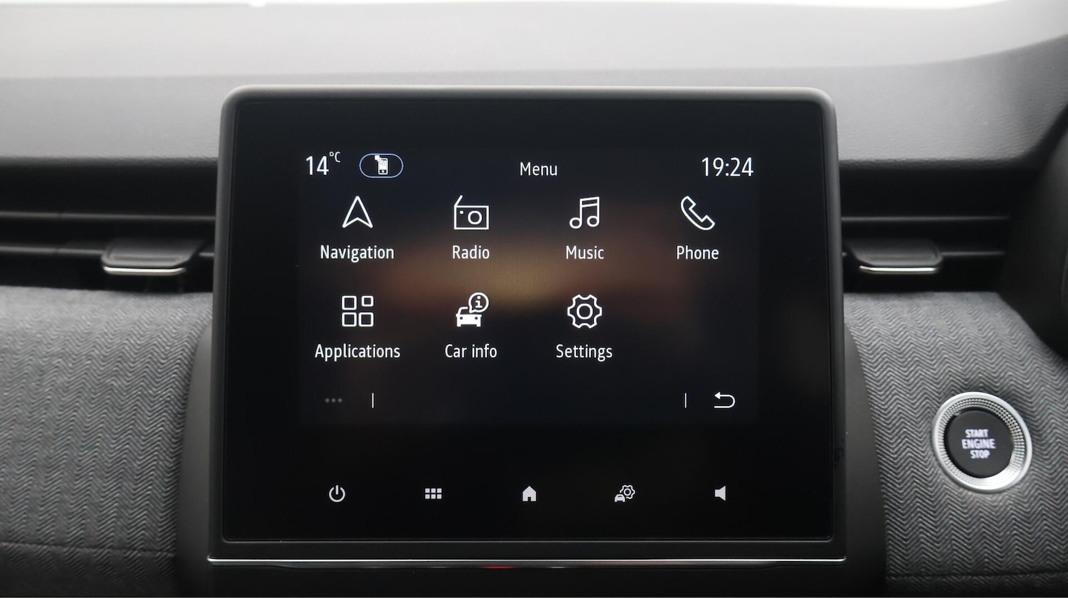 Used Renault Clio 2024 for sale - 76550951: Photo 12