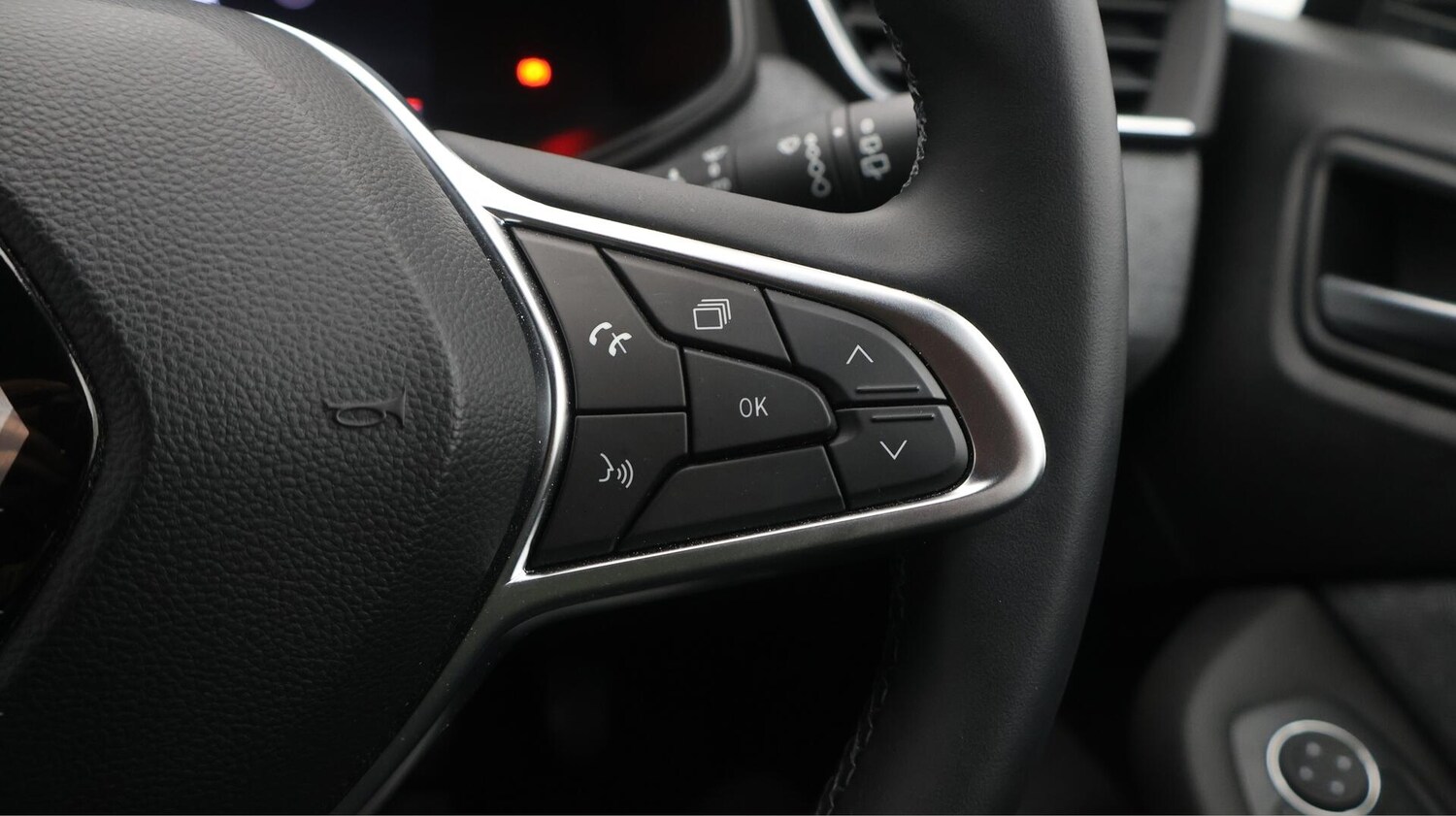 Used Renault Clio 2024 for sale - 76550951: Photo 24