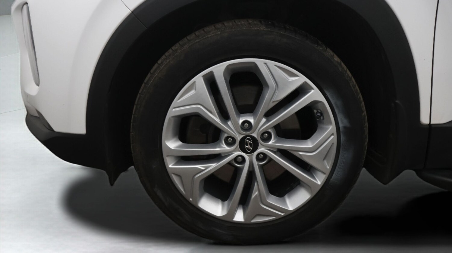 Used Hyundai Santa Fe 2019 for sale - 77759208: Photo 18