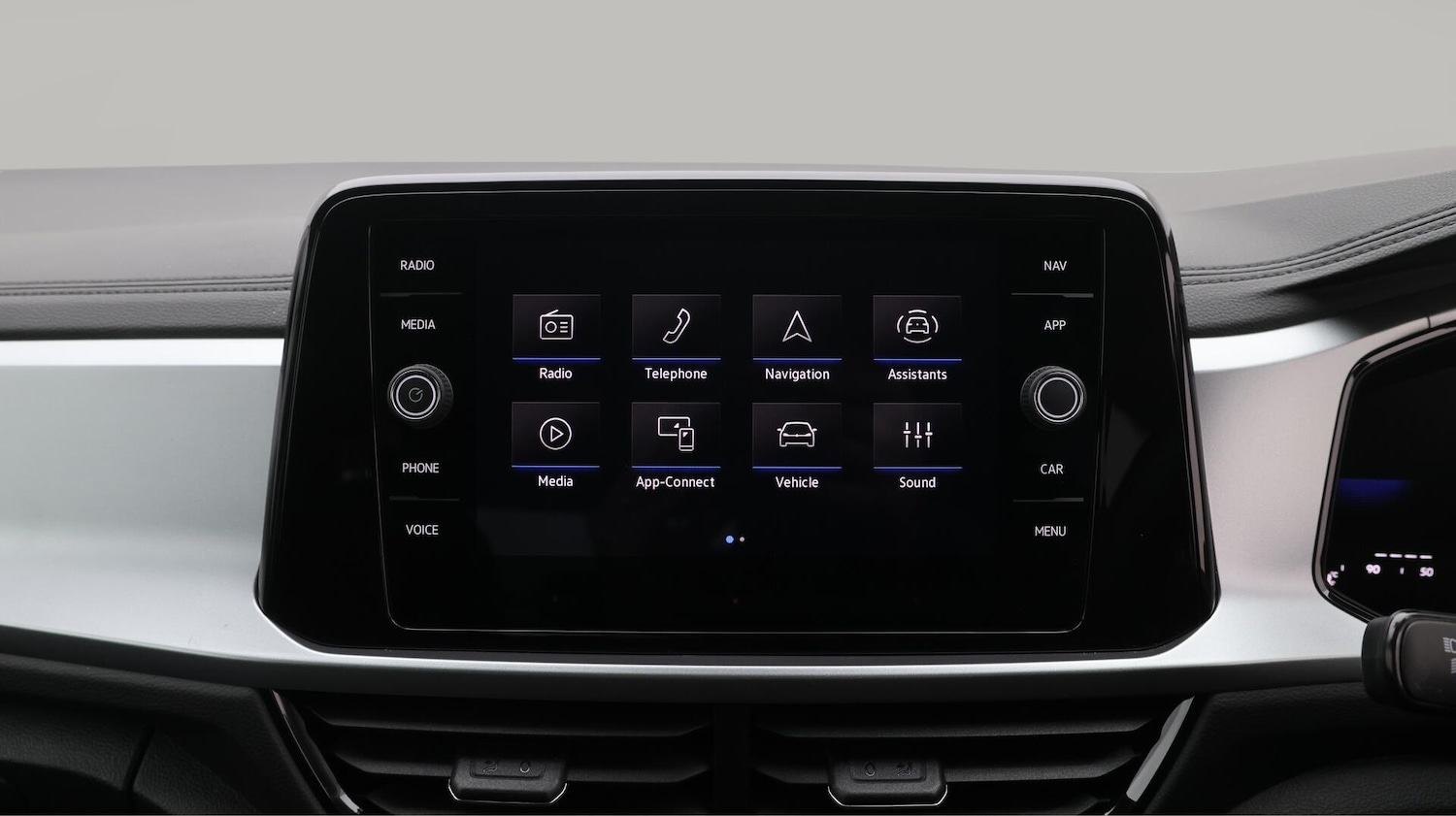 Used Volkswagen T-Roc 2025 for sale - 76550386: Photo 12