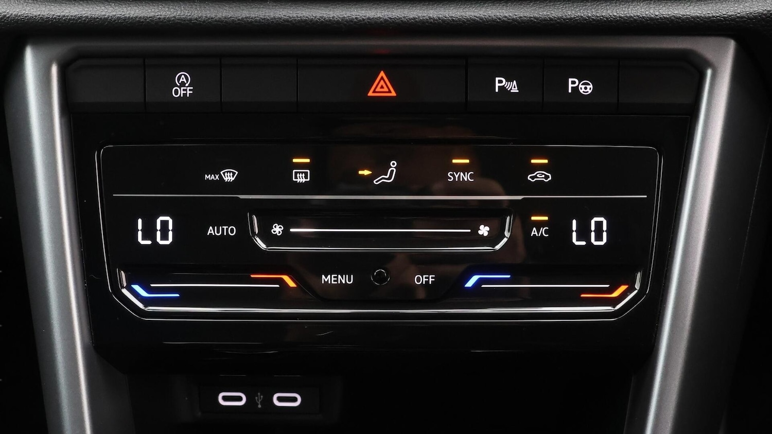 Used Volkswagen T-Roc 2025 for sale - 76550386: Photo 13