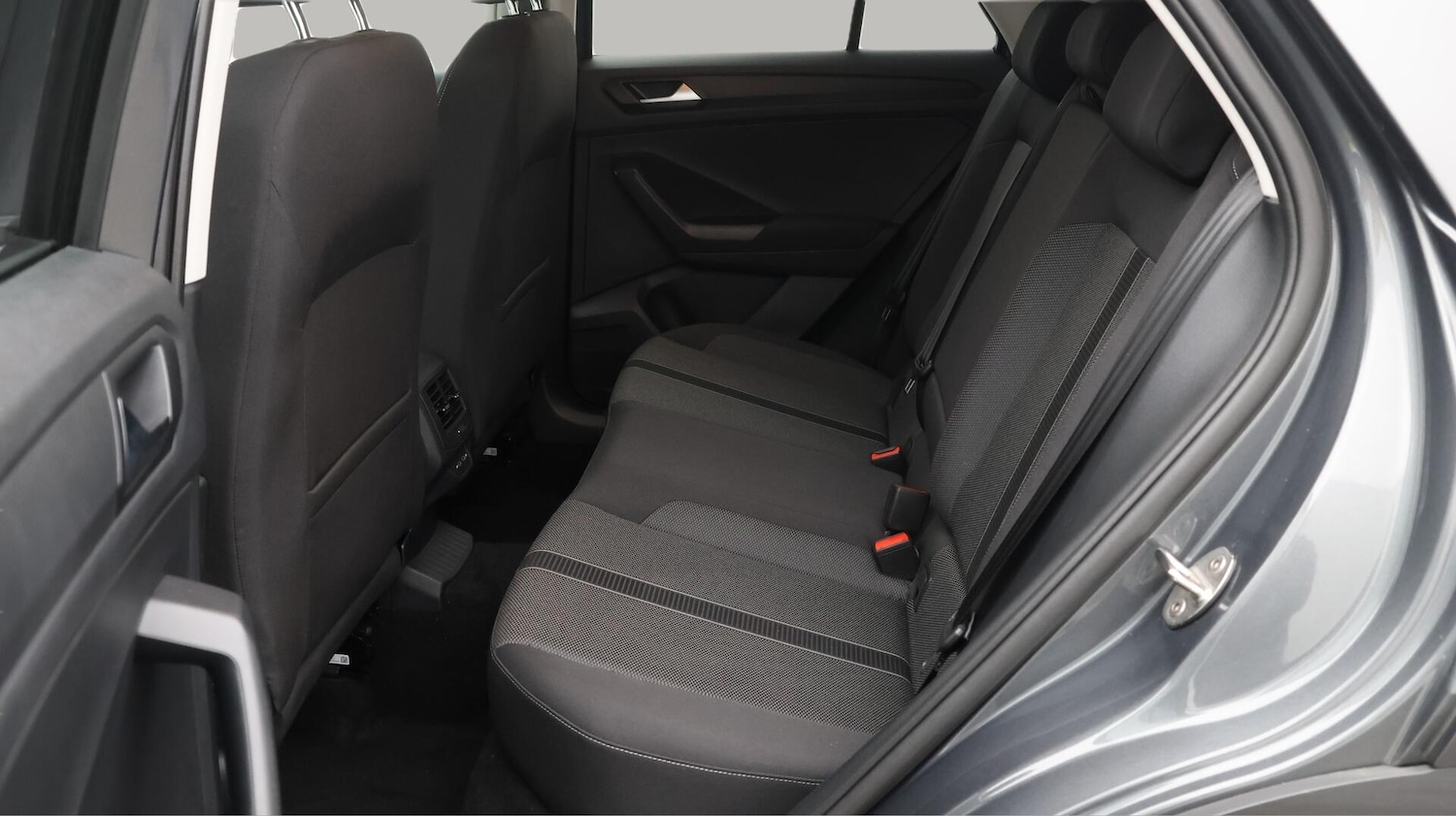 Used Volkswagen T-Roc 2025 for sale - 76550386: Photo 17