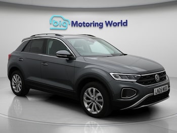 Used Volkswagen T-Roc 2025 for sale - 76550386: Photo