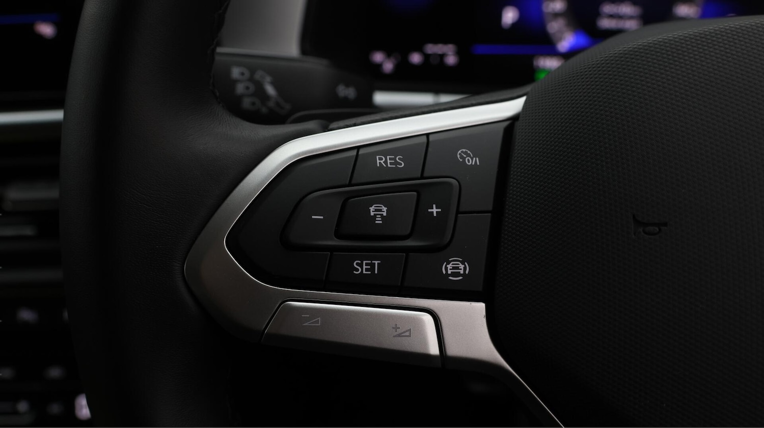 Used Volkswagen T-Roc 2025 for sale - 76550386: Photo 24