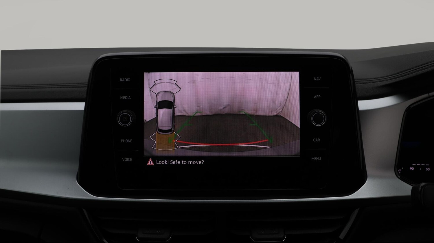 Used Volkswagen T-Roc 2025 for sale - 76550386: Photo 27