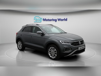 Used Volkswagen T-Roc 2025 for sale - 76550386: Photo