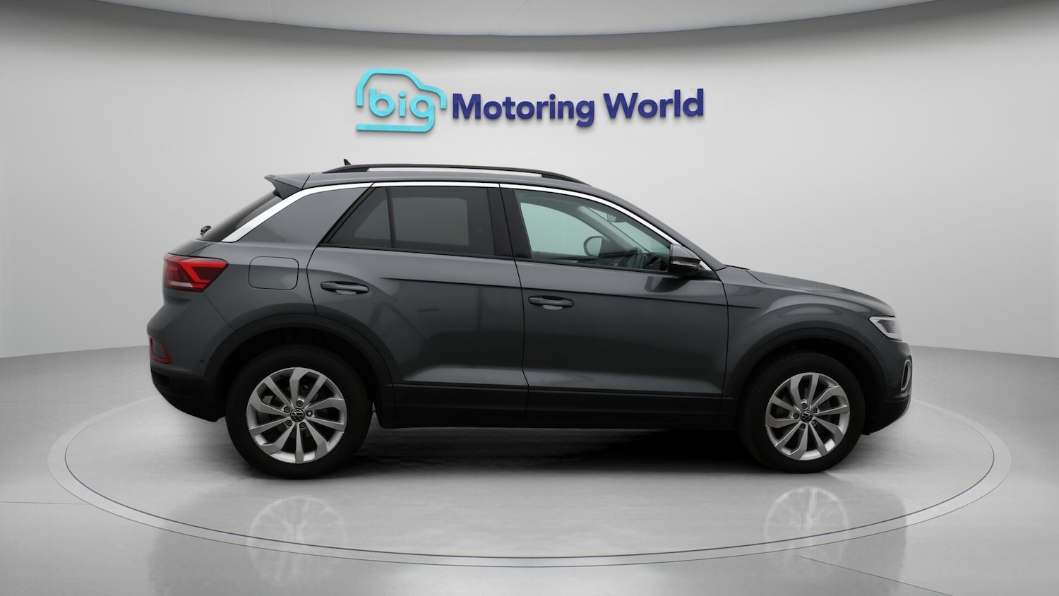 Used Volkswagen T-Roc 2025 for sale - 76550386: Photo 9