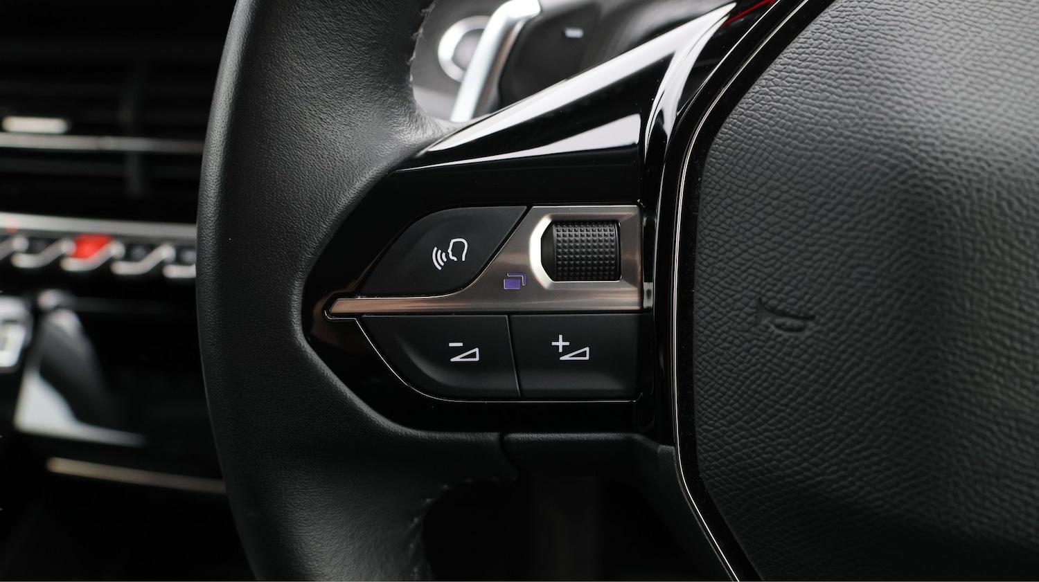 Used Peugeot 2008 2021 for sale - 77700949: Photo 21