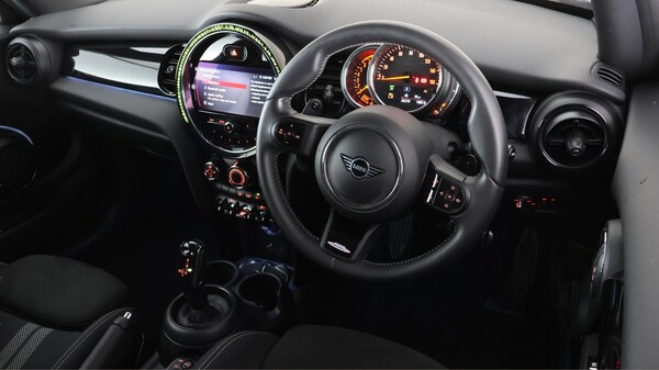 Used MINI Hatch 2022 for sale - 75647302: Photo 10