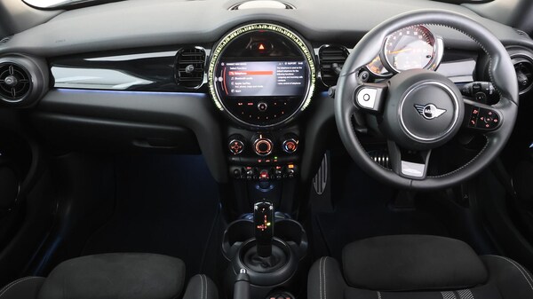 Used MINI Hatch 2022 for sale - 75647302: Photo 13