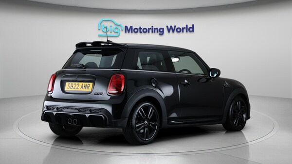 Used MINI Hatch 2022 for sale - 75647302: Photo 8