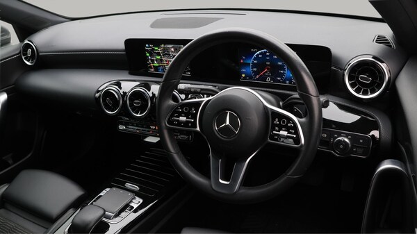 Used Mercedes-Benz A-Class 2019 for sale - 76336988: Photo 10