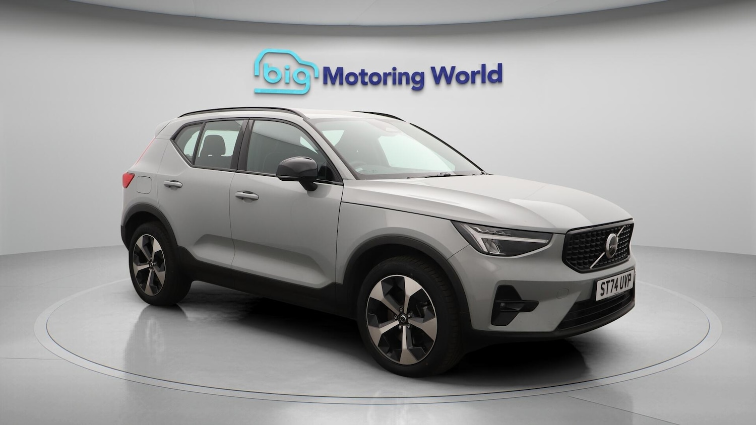 Used Volvo XC40 2024 for sale - 76688557: Photo 2