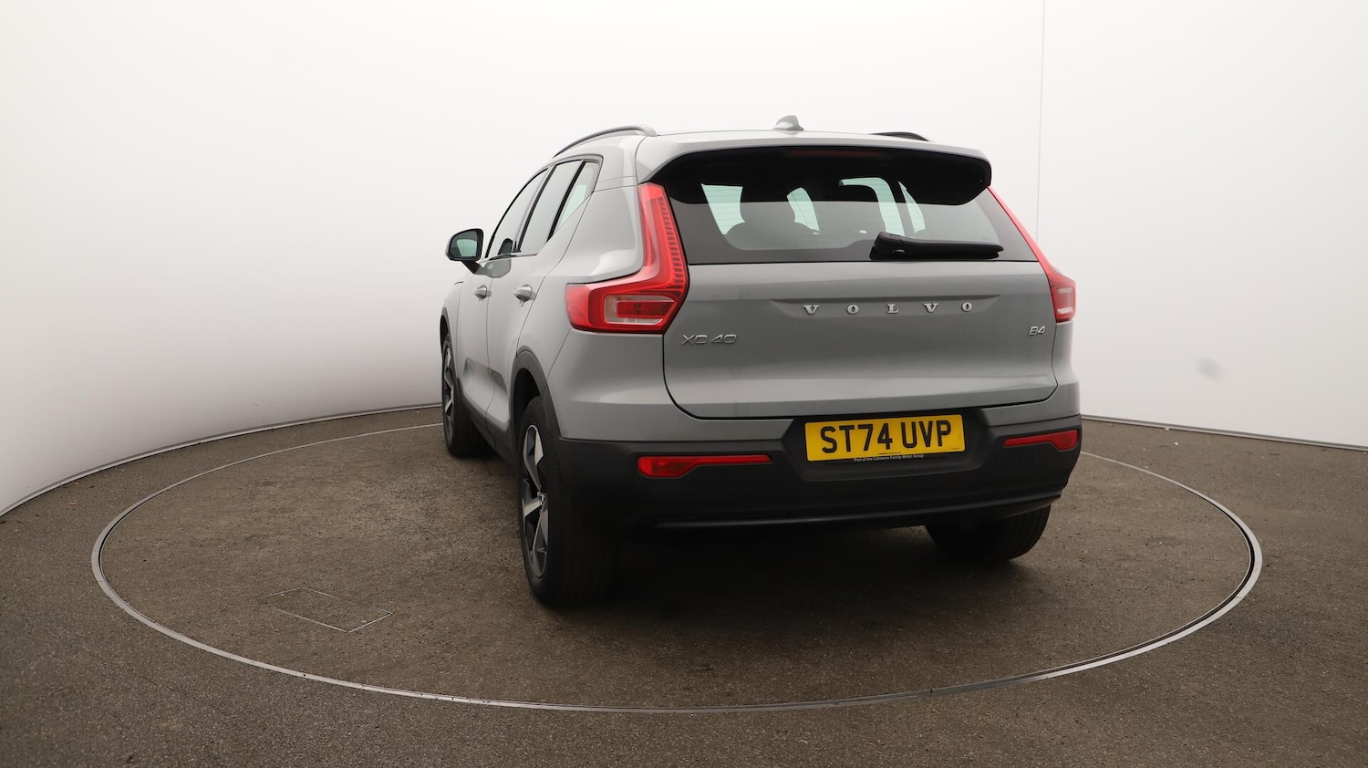 Used Volvo XC40 2024 for sale - 76688557: Photo 60