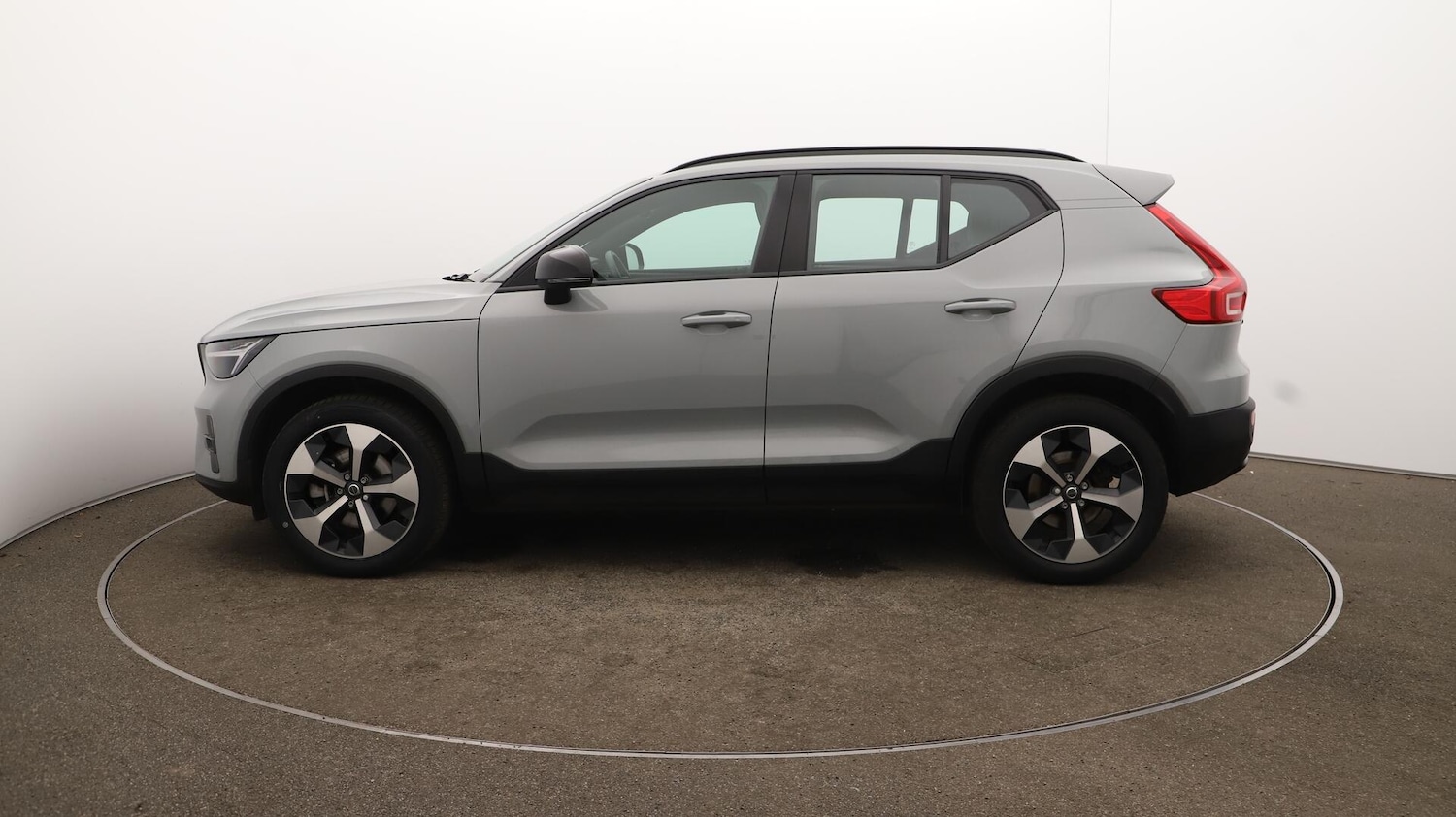Used Volvo XC40 2024 for sale - 76688557: Photo 64