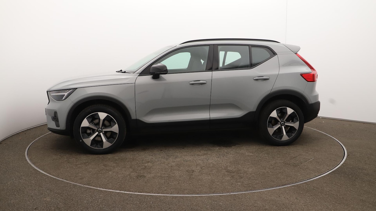 Used Volvo XC40 2024 for sale - 76688557: Photo 65