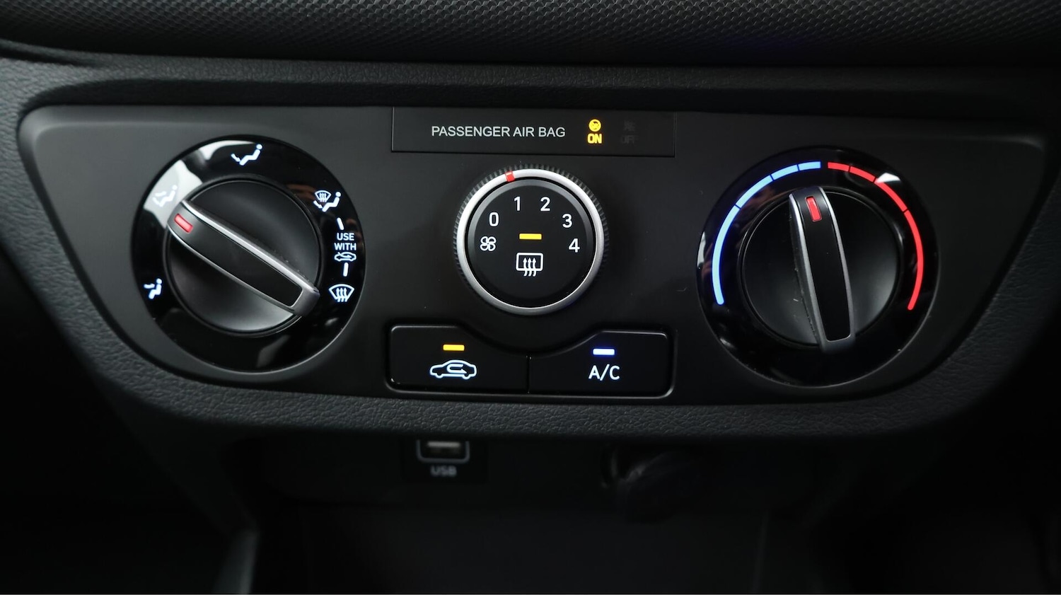 Used Hyundai i10 2022 for sale - 76269618: Photo 13