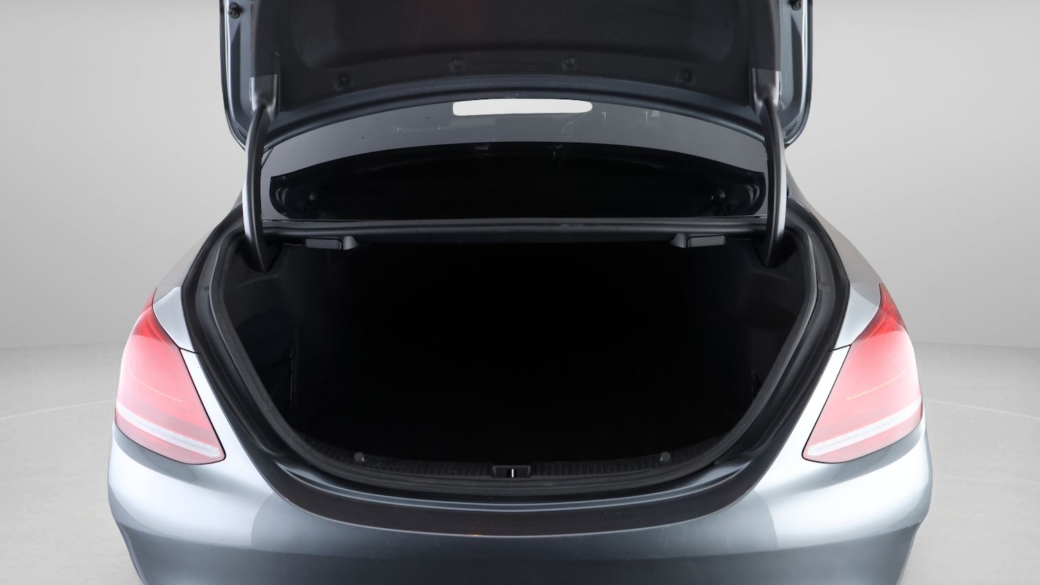 Used Mercedes-Benz C Class 2019 for sale - 78202320: Photo 17