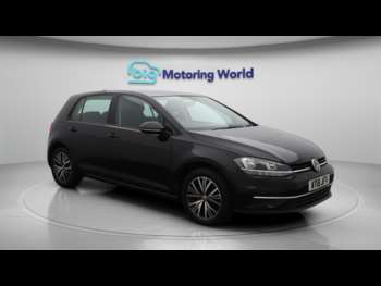 Used Volkswagen Golf 2018 for sale - 74585971: Photo