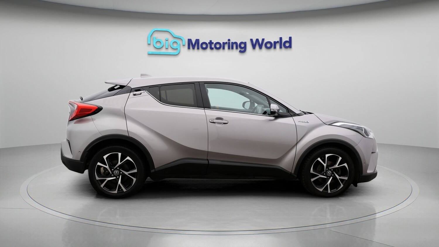 Used Toyota C-HR 2019 for sale - 77252536: Photo 8