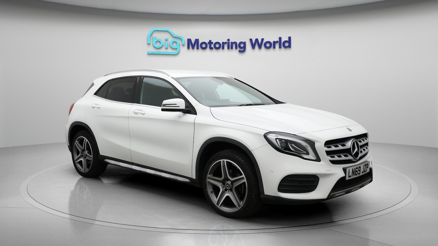 Used Mercedes-Benz GLA 2019 for sale - 76521775: Photo 2