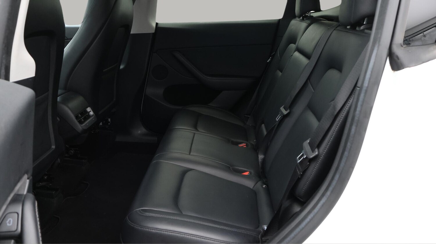 Used Tesla Model Y 2023 for sale - 76499588: Photo 17