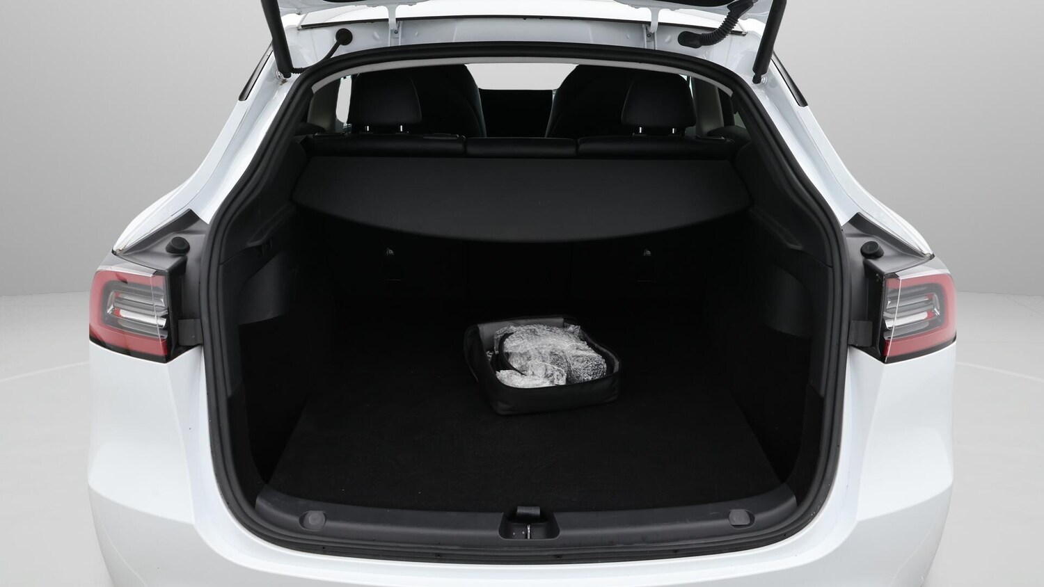 Used Tesla Model Y 2023 for sale - 76499588: Photo 18