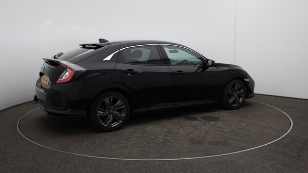 Used Honda Civic 2018 for sale - 76012589: Photo 51