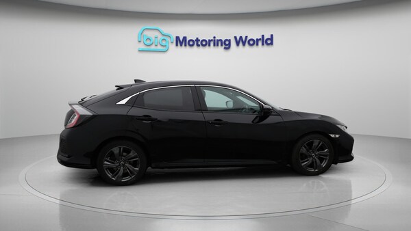 Used Honda Civic 2018 for sale - 76012589: Photo 9