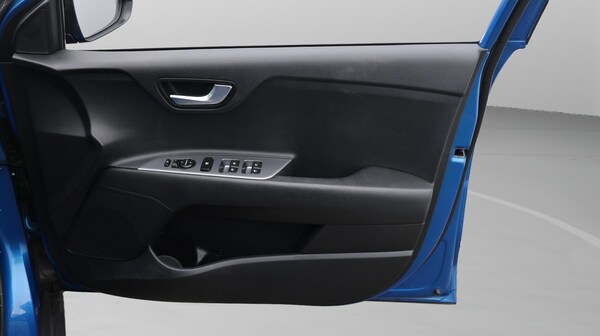 Used Kia Stonic 2022 for sale - 75601501: Photo 16