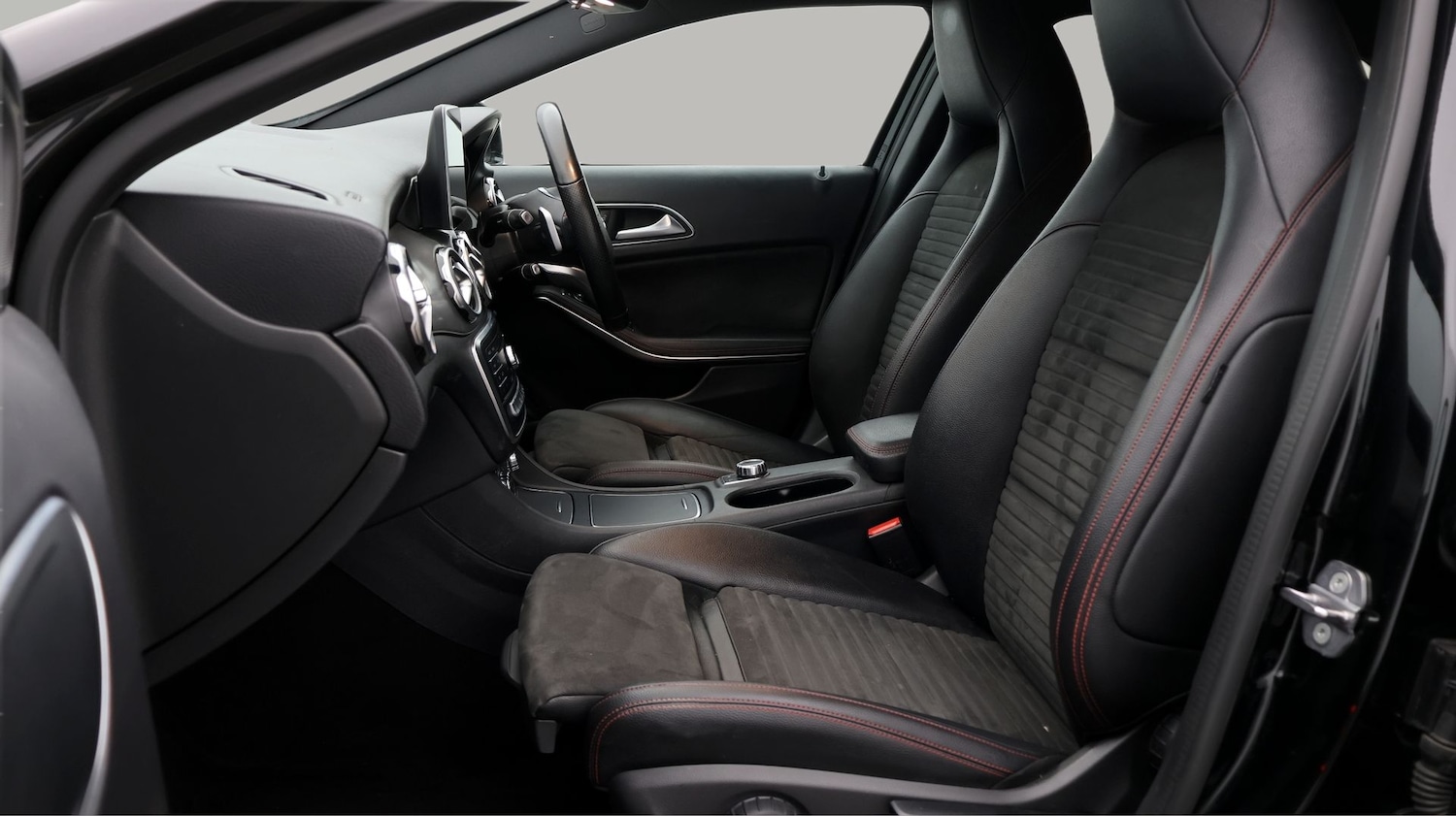 Used Mercedes-Benz GLA 2020 for sale - 77701854: Photo 14