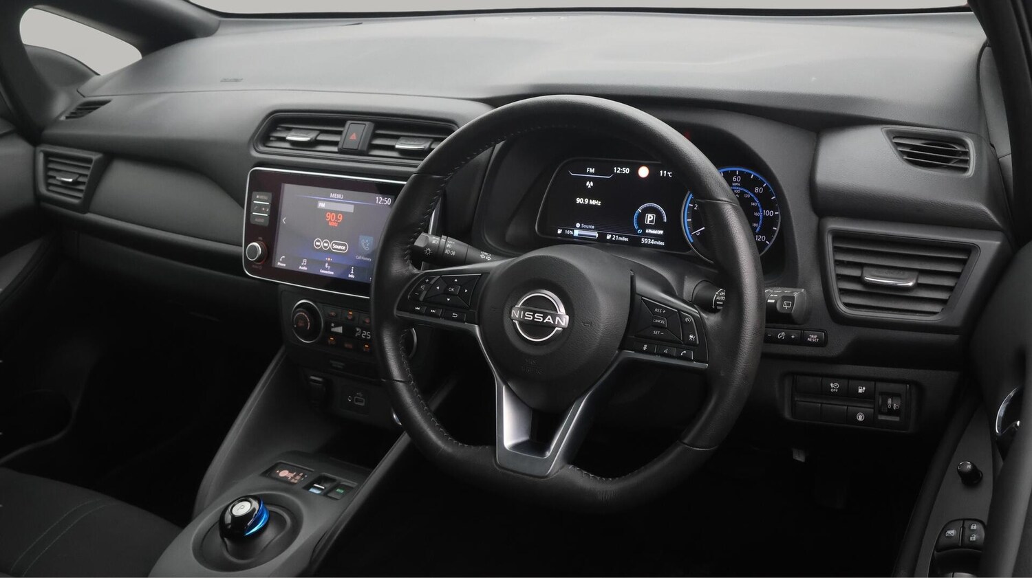 Used Nissan Leaf for sale - 76735321: Photo 10