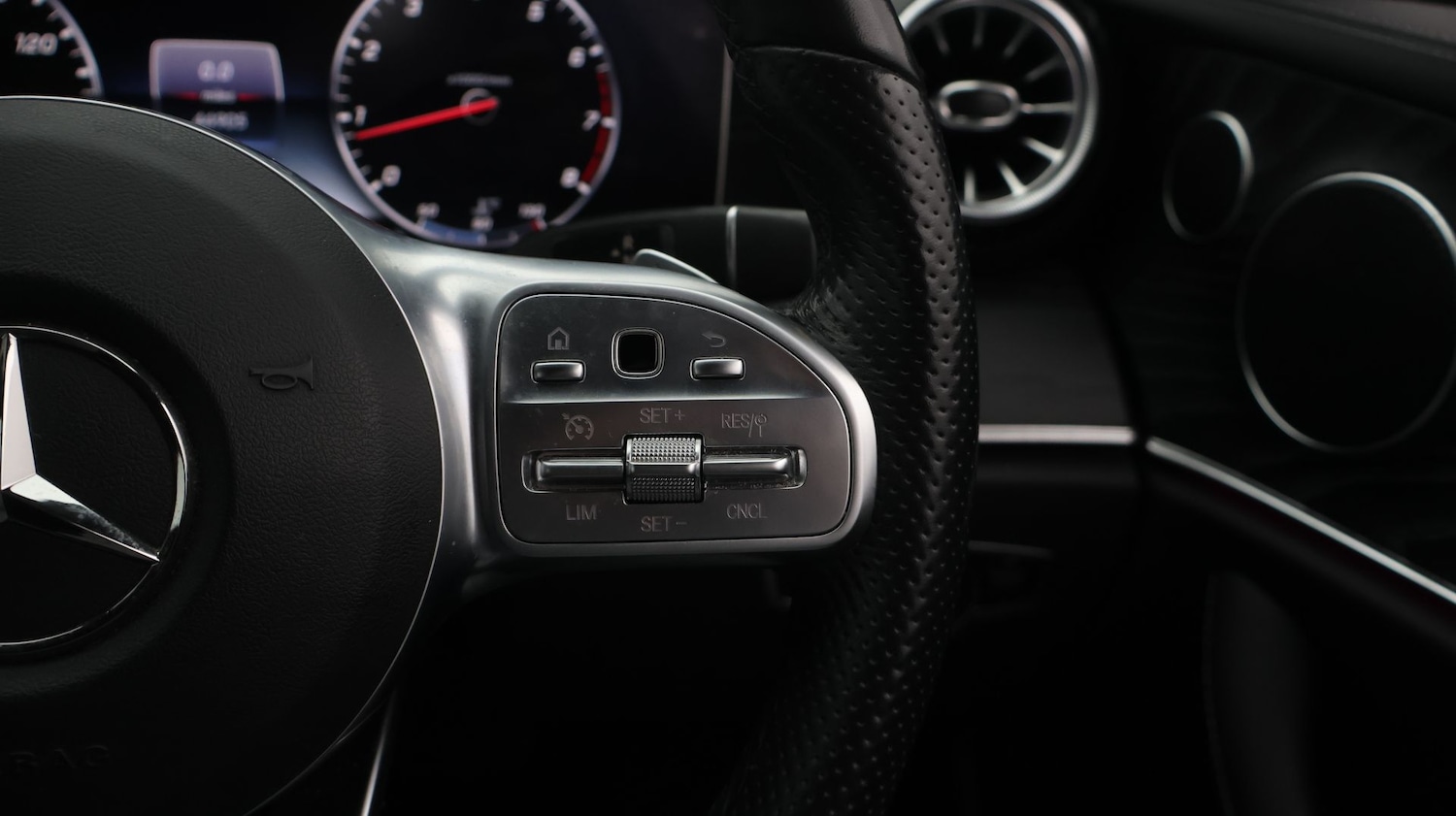 Used Mercedes-Benz E Class 2019 for sale - 77694133: Photo 23