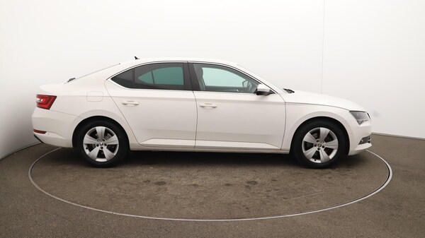 Used Skoda Superb 2017 for sale - 76136944: Photo 51