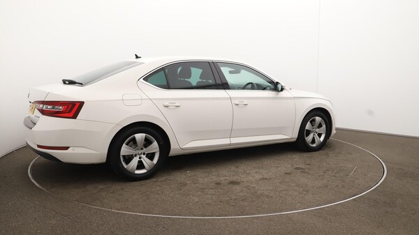 Used Skoda Superb 2017 for sale - 76136944: Photo 54