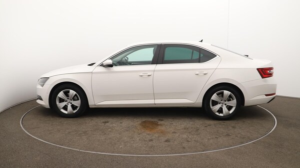 Used Skoda Superb 2017 for sale - 76136944: Photo 66
