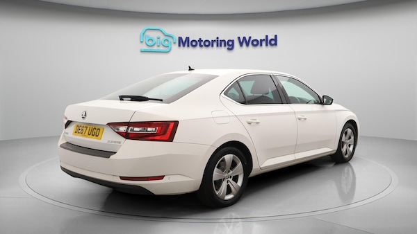 Used Skoda Superb 2017 for sale - 76136944: Photo 8