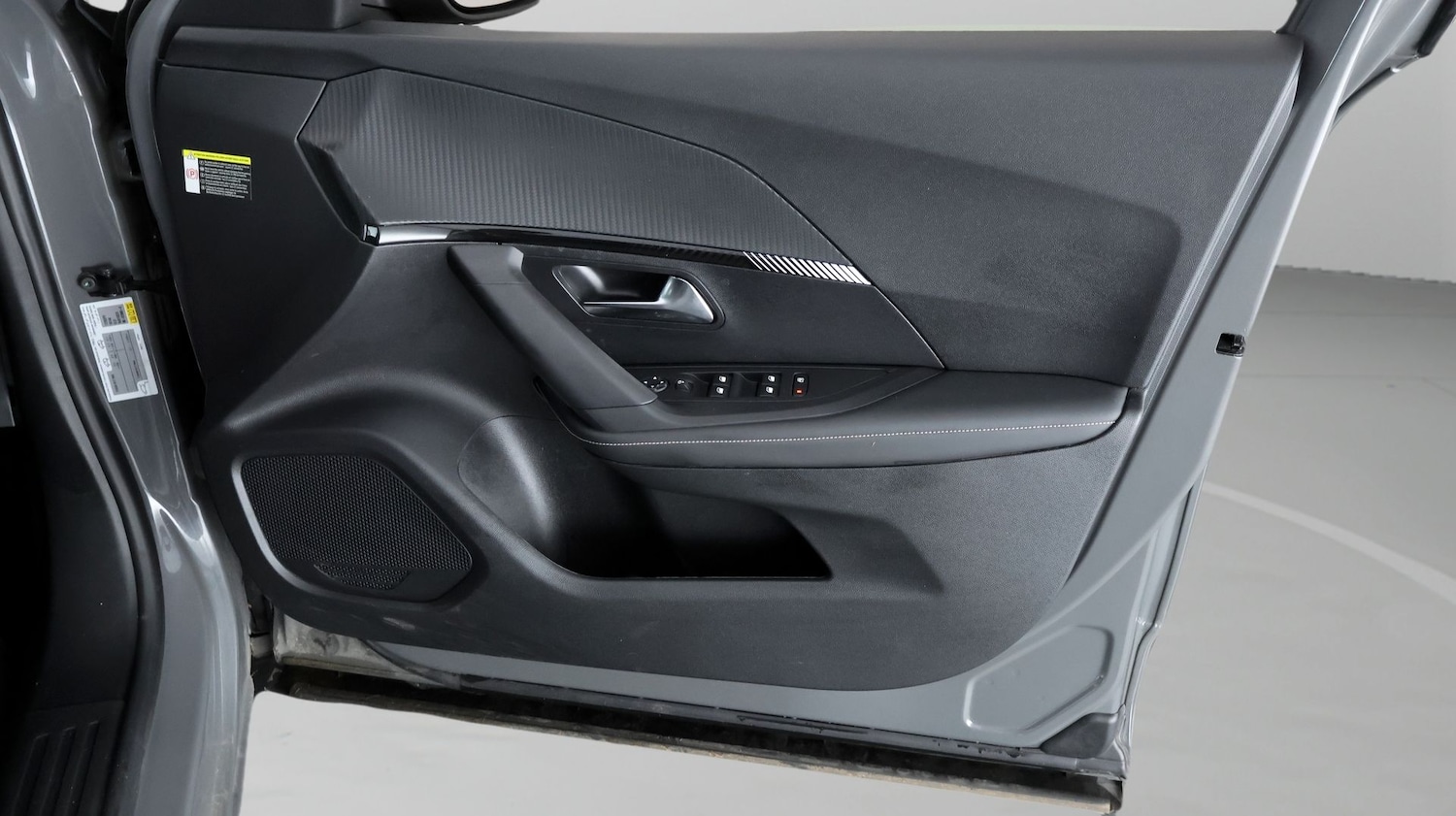 Used Peugeot 2008 2024 for sale - 77983843: Photo 14