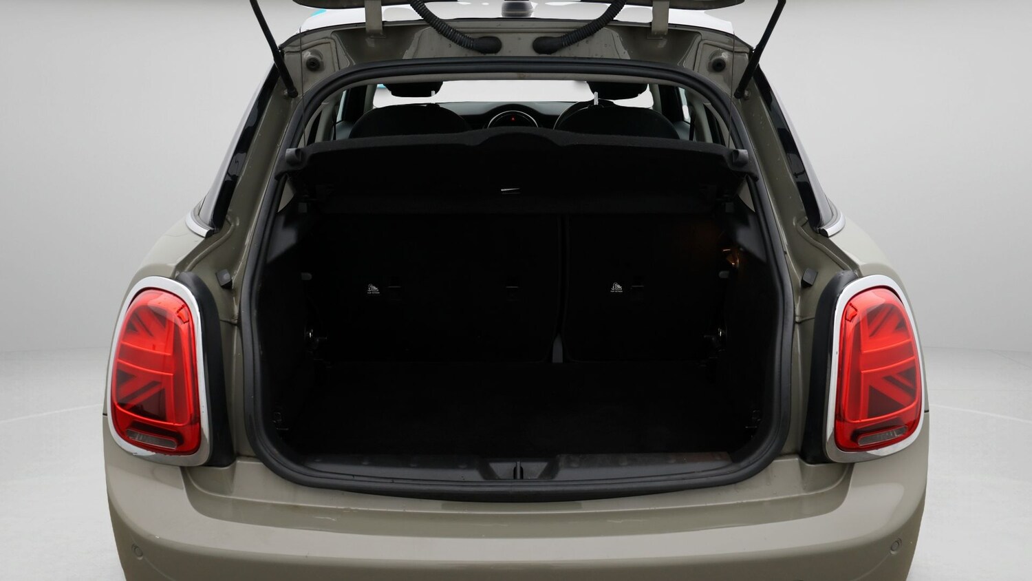 Used MINI Hatch 2018 for sale - 77650990: Photo 17