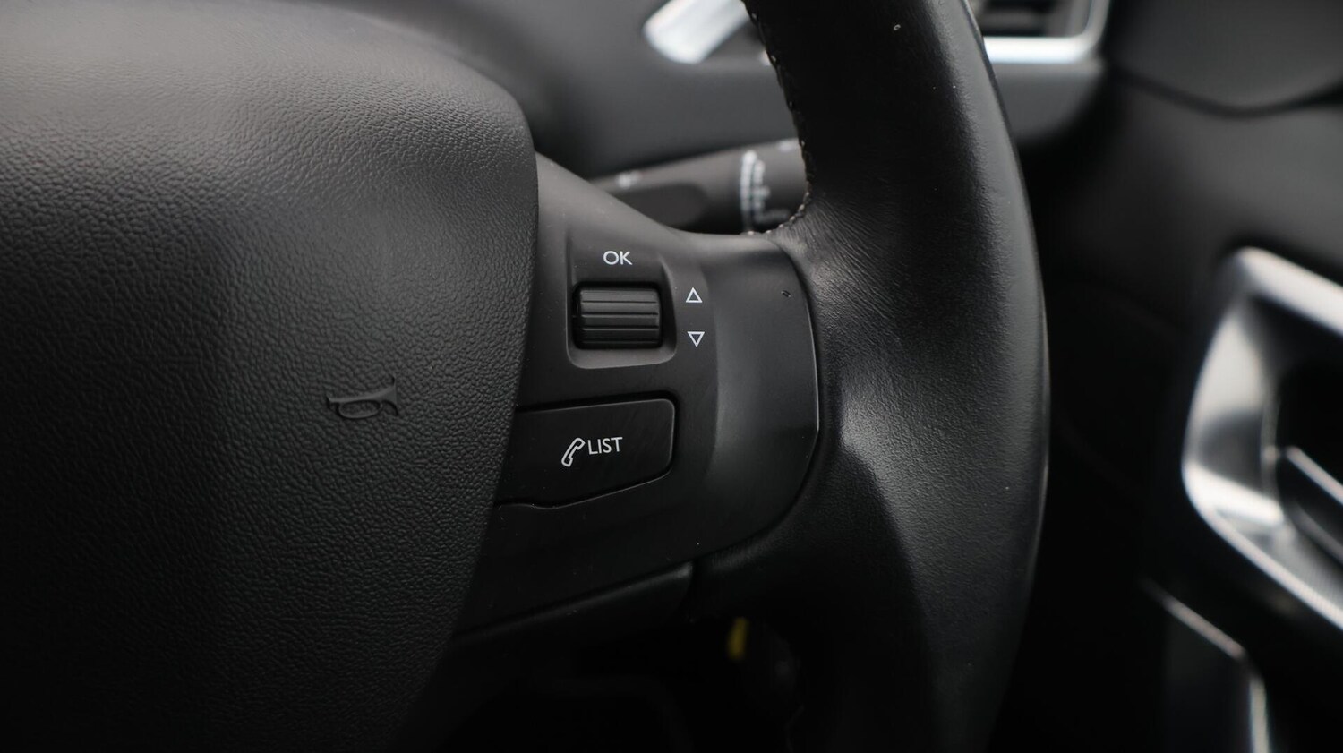 Used Peugeot 2008 2018 for sale - 76644804: Photo 24