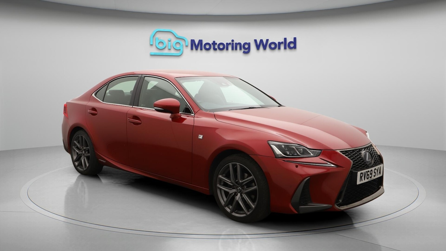 Used Lexus IS 2019 for sale - 76108513: Photo 2