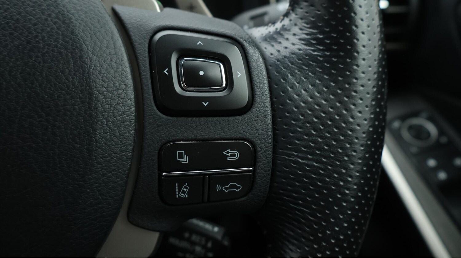 Used Lexus IS 2019 for sale - 76108513: Photo 25