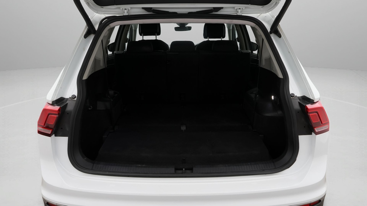 Used Volkswagen Tiguan Allspace 2023 for sale - 77652427: Photo 17