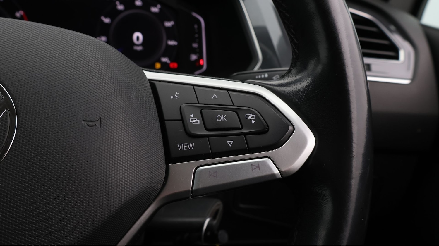 Used Volkswagen Tiguan Allspace 2023 for sale - 77652427: Photo 25