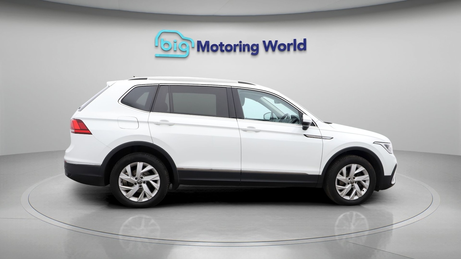 Used Volkswagen Tiguan Allspace 2023 for sale - 77652427: Photo 8