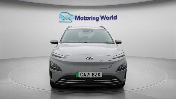 Used Hyundai KONA 2021 for sale - 76214991: Photo 3