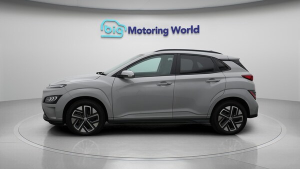 Used Hyundai KONA 2021 for sale - 76214991: Photo 5