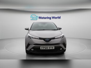 Used Toyota C-HR 2018 for sale - 75707780: Photo
